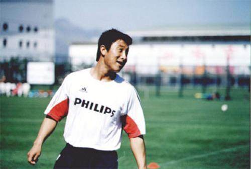 华体会官网-大连7冠功勋张恩华去世!甲A金球奖得主曾留洋英国